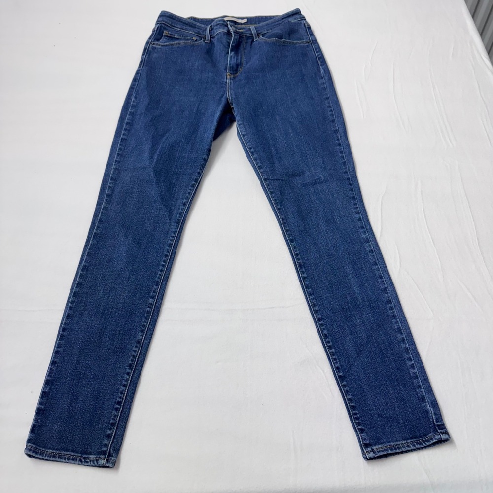 Levis 721 High Rise Skinny Jeans Womens 30x30 Medium Wash Denim 18882-0241